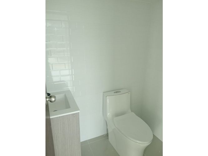Oficina en arriendo en Los Balsos, Medellín, 92 m² · foto 10 de 10