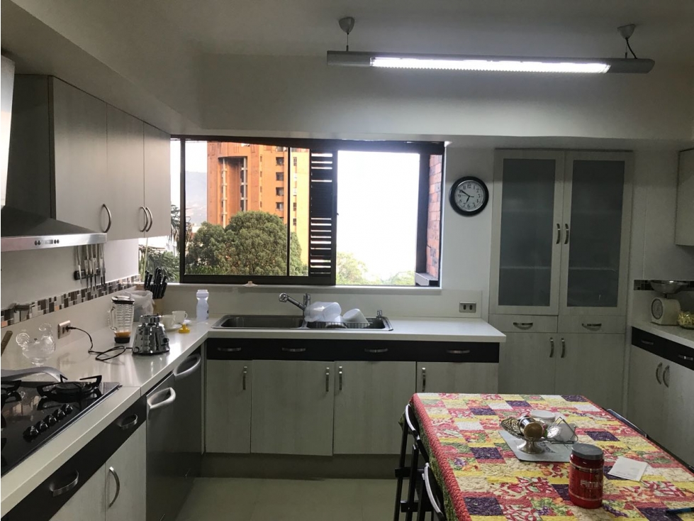 Apartamento en arriendo en El Campestre, Medellín · foto 11 de 14