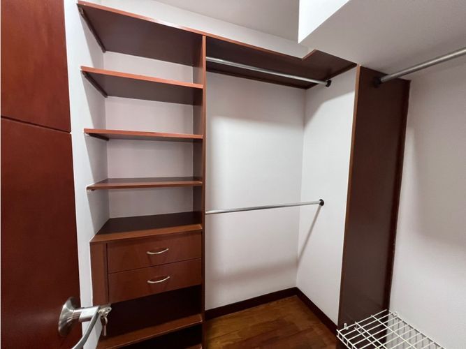 Apartamento de 3 alcobas en arriendo en Loma Benedictinos, Medellín, 240 m² · foto 24 de 24