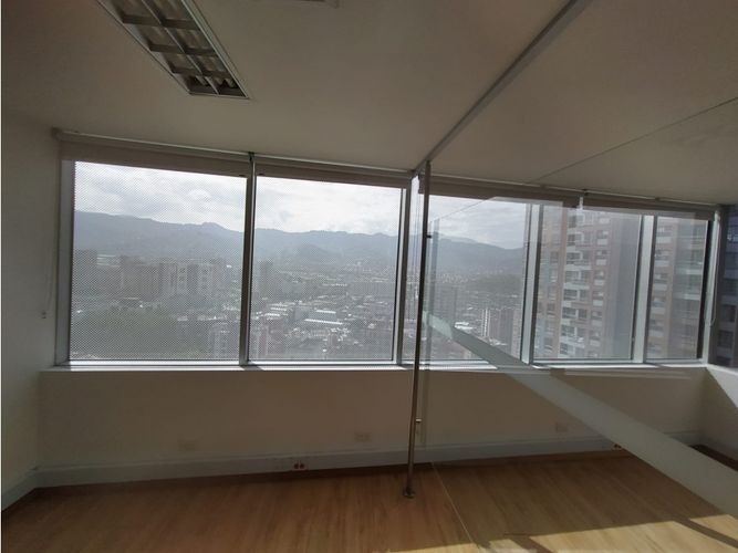 Oficina en arriendo en Loma De San Julian, Medellín, 66 m² · foto 4 de 20