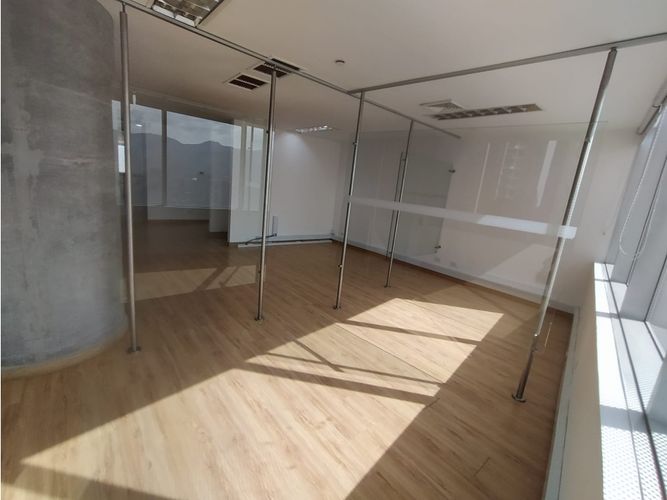 Oficina en arriendo en Loma De San Julian, Medellín, 66 m² · foto 5 de 20