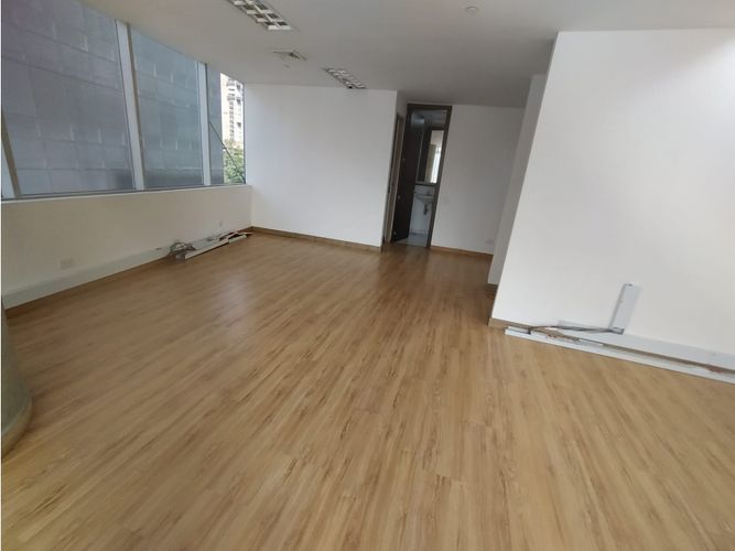 Oficina en arriendo en Loma De San Julian, Medellín, 66 m² · foto 16 de 20