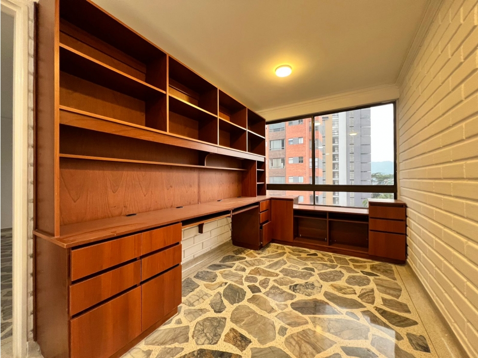 Apartamento en arriendo en Las Lomas No.1, Medellín · foto 19 de 20