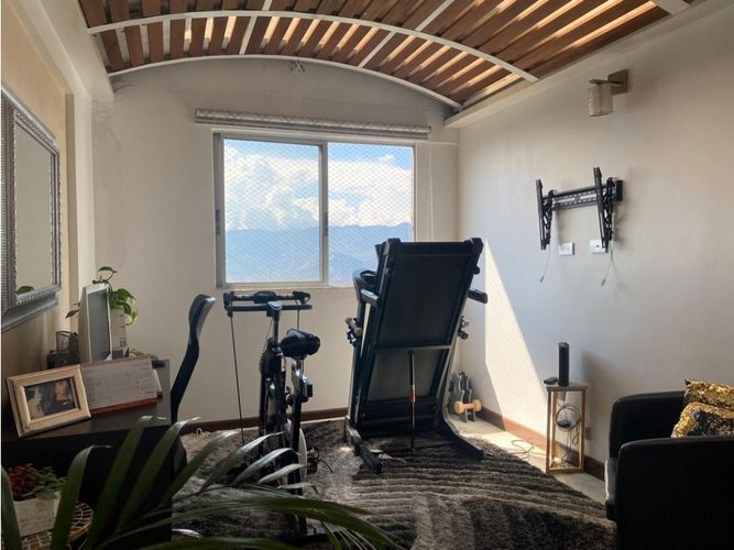 Apartamento de 3 alcobas en arriendo en Vía Las Palmas, Medellín, 148 m² · foto 16 de 17