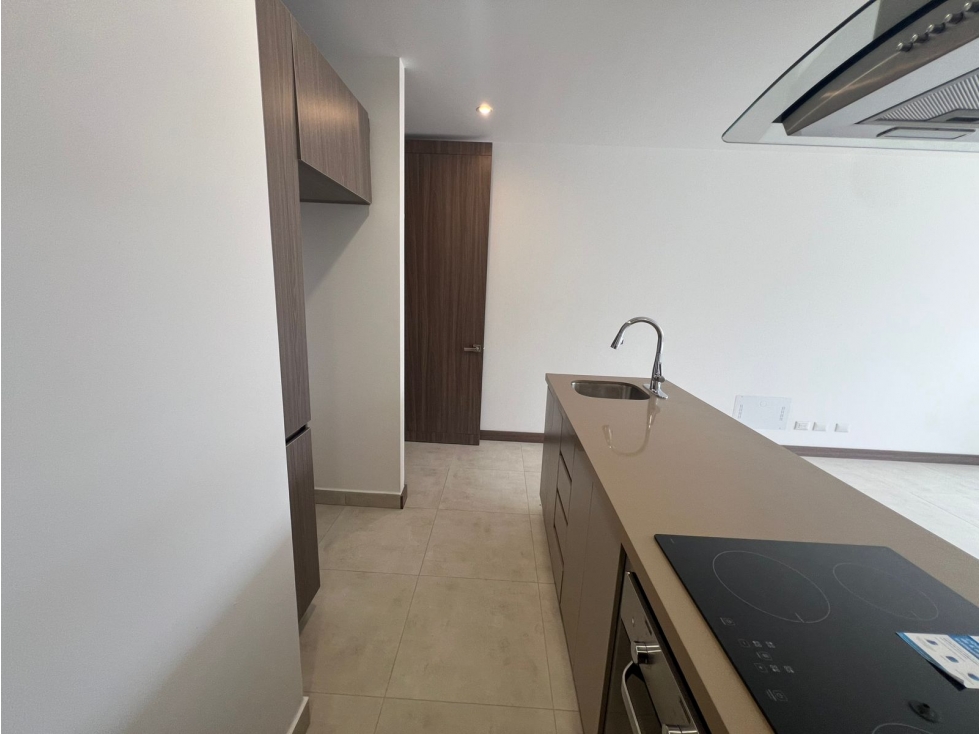 Apartamento en arriendo en San Lucas, Medellín · foto 2 de 16
