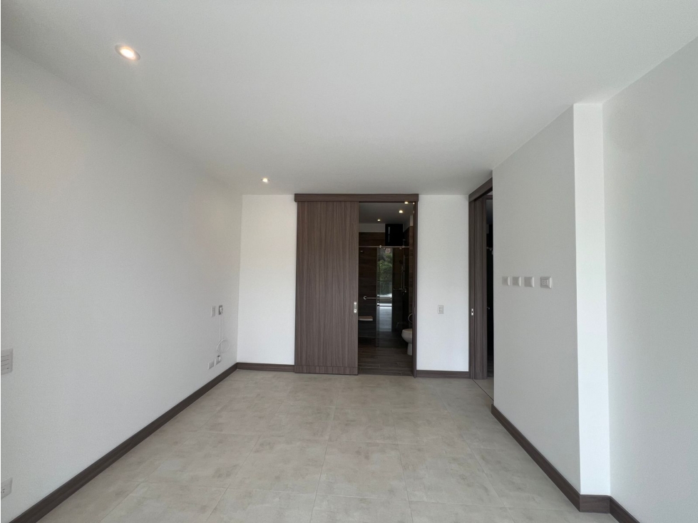 Apartamento en arriendo en San Lucas, Medellín · foto 9 de 16