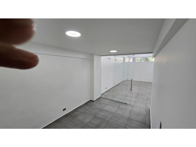 Local en arriendo en Colombia, Medellín, 105 m² · foto 6 de 12