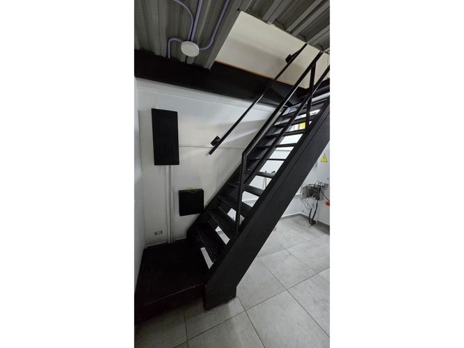 Local en arriendo en Colombia, Medellín, 105 m² · foto 10 de 12