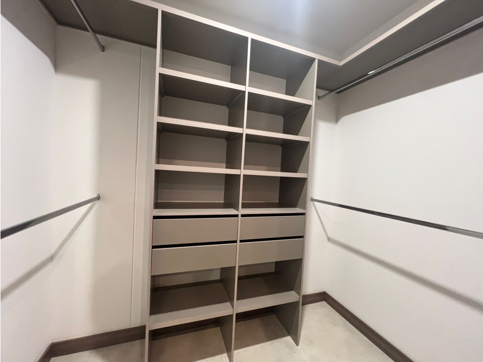 Apartamento en arriendo en San Lucas, Medellín · foto 13 de 16