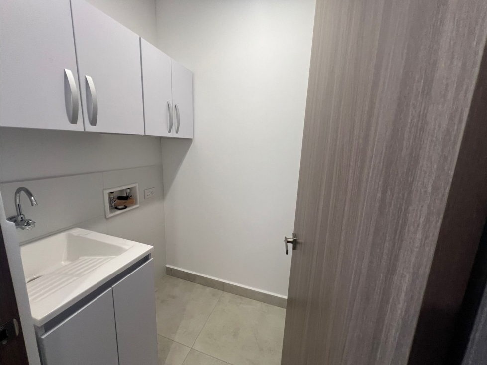 Apartamento en arriendo en San Lucas, Medellín · foto 16 de 16