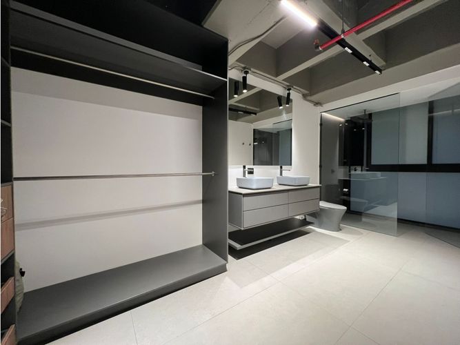 Apartaestudio en arriendo en Transversal Inferior, Medellín, 132 m² · foto 9 de 11