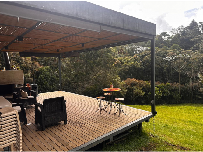 Casa de 3 alcobas en arriendo en Altos Del Escobero, Envigado, 320 m² · foto 12 de 17