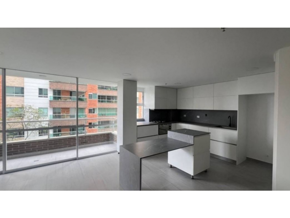 Apartamento en arriendo en Zuñiga, Envigado · foto 2 de 11
