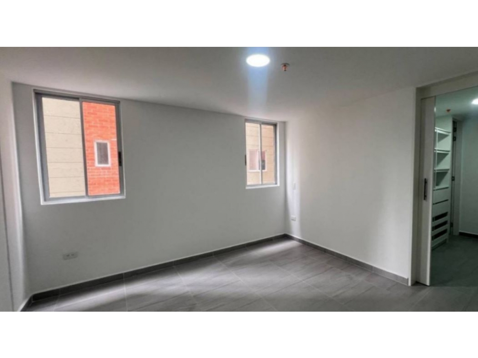 Apartamento en arriendo en Zuñiga, Envigado · foto 7 de 11