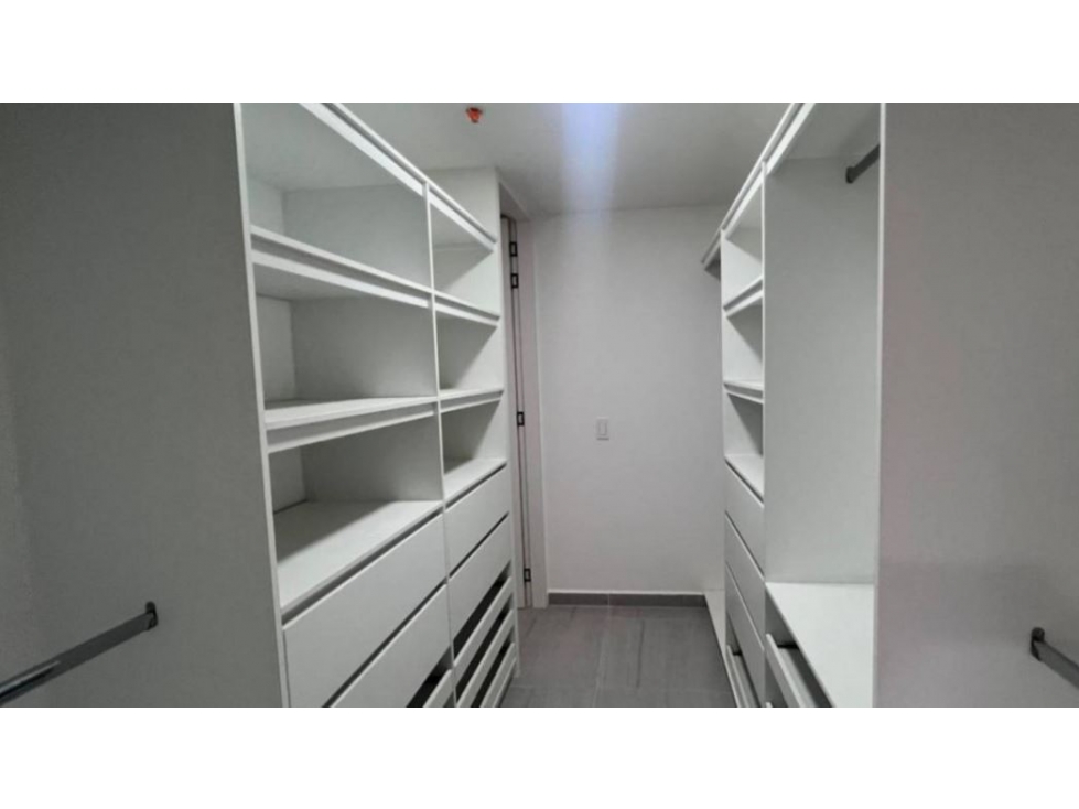 Apartamento en arriendo en Zuñiga, Envigado · foto 9 de 11
