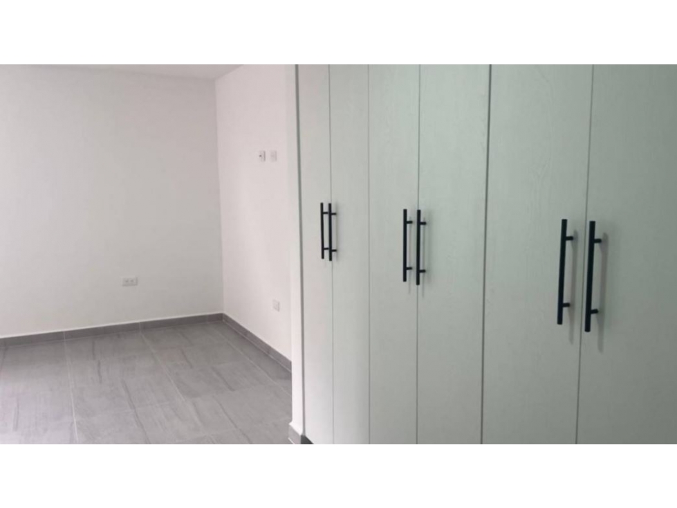 Apartamento en arriendo en Zuñiga, Envigado · foto 10 de 11