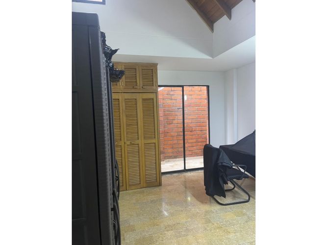 Oficina en arriendo en La Aguacatala, Medellín, 170 m² · foto 5 de 10