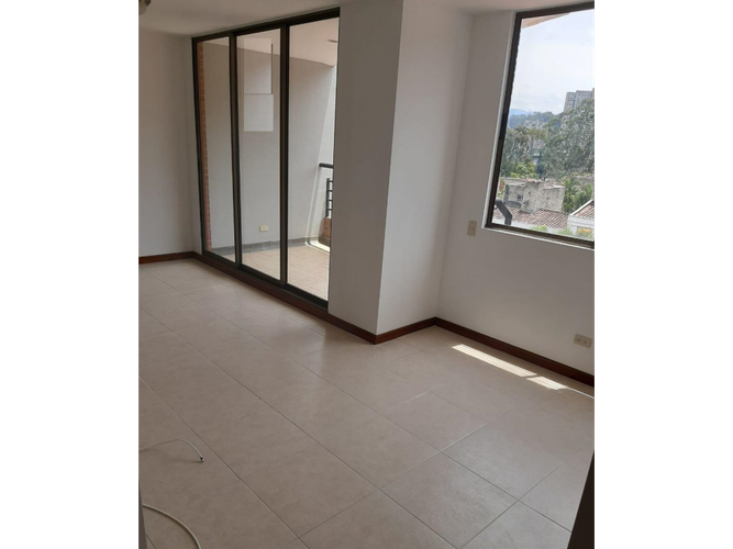 Apartamento de 2 alcobas en venta en Transversal Superior, Medellín, 82 m² · foto 6 de 24