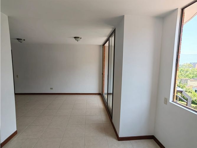 Apartamento de 2 alcobas en venta en Transversal Superior, Medellín, 82 m² · foto 7 de 24