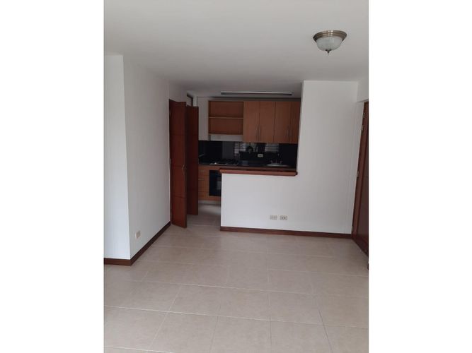 Apartamento de 2 alcobas en venta en Transversal Superior, Medellín, 82 m² · foto 8 de 24