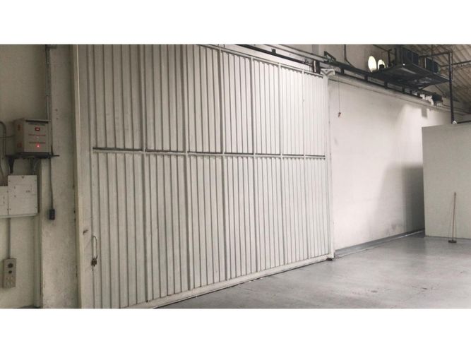 Bodega en venta en San Marcos, Envigado, 512 m² · foto 2 de 11