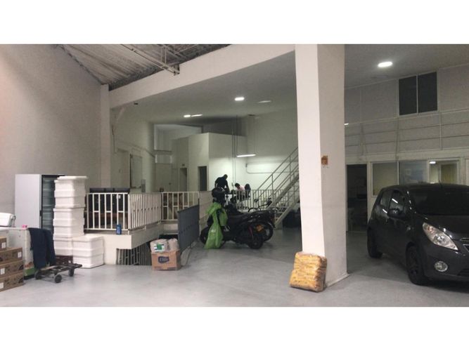 Bodega en venta en San Marcos, Envigado, 512 m² · foto 4 de 11