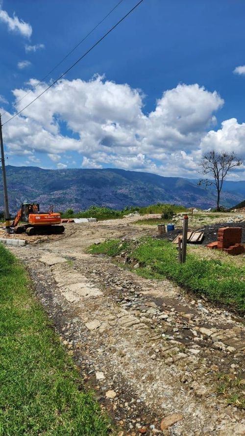 Lote en venta en San Felix, Bello, 2100 m² · foto 3 de 6