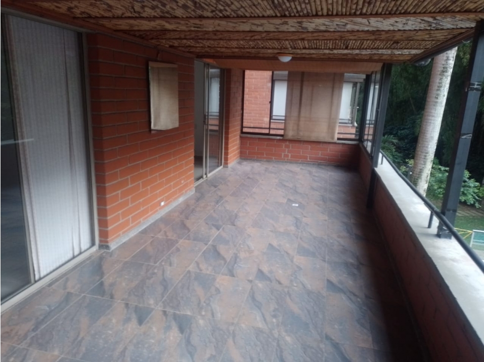 3BR Apartment in Milla de Oro (180 m²)