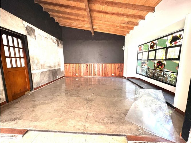 Casa de 5 alcobas en venta en Castropol, Medellín, 400 m² · foto 8 de 23