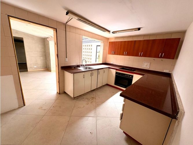 Casa de 5 alcobas en venta en Castropol, Medellín, 400 m² · foto 19 de 23