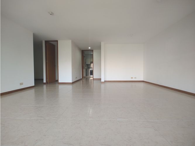 Apartamento de 3 alcobas en venta en La Frontera, Medellín, 114 m² · foto 2 de 14