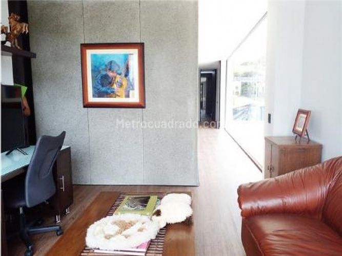 Casa de 3 alcobas en venta en Las Palmas, Envigado, 455 m² · foto 9 de 20