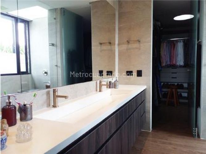 Casa de 3 alcobas en venta en Las Palmas, Envigado, 455 m² · foto 18 de 20