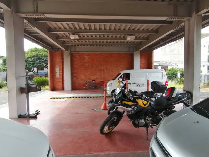 Edificio en venta en Ciudad Capri, Cali, 2908 m² · foto 8 de 24