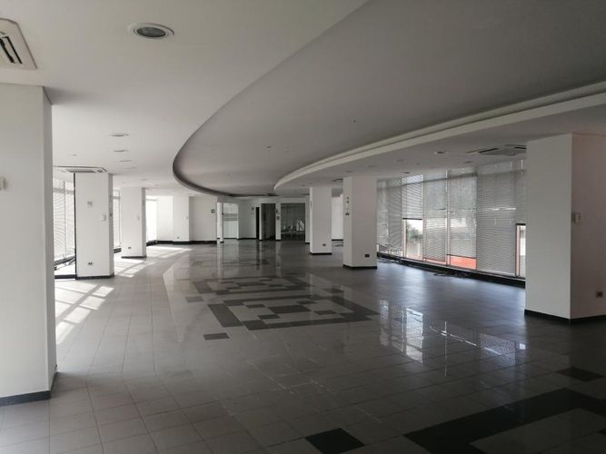 Edificio en venta en Ciudad Capri, Cali, 2908 m² · foto 14 de 24