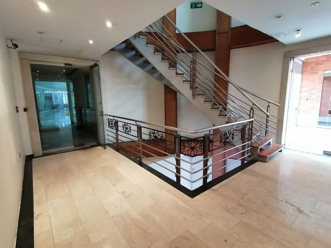 Edificio en venta en Ciudad Capri, Cali, 2908 m² · foto 17 de 24