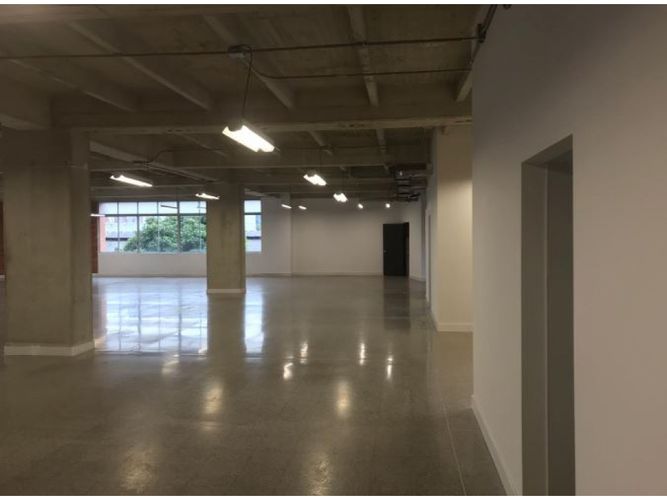 Local en arriendo en Urbanizacion Villas Del Parque, Medellín, 162 m² · foto 4 de 5