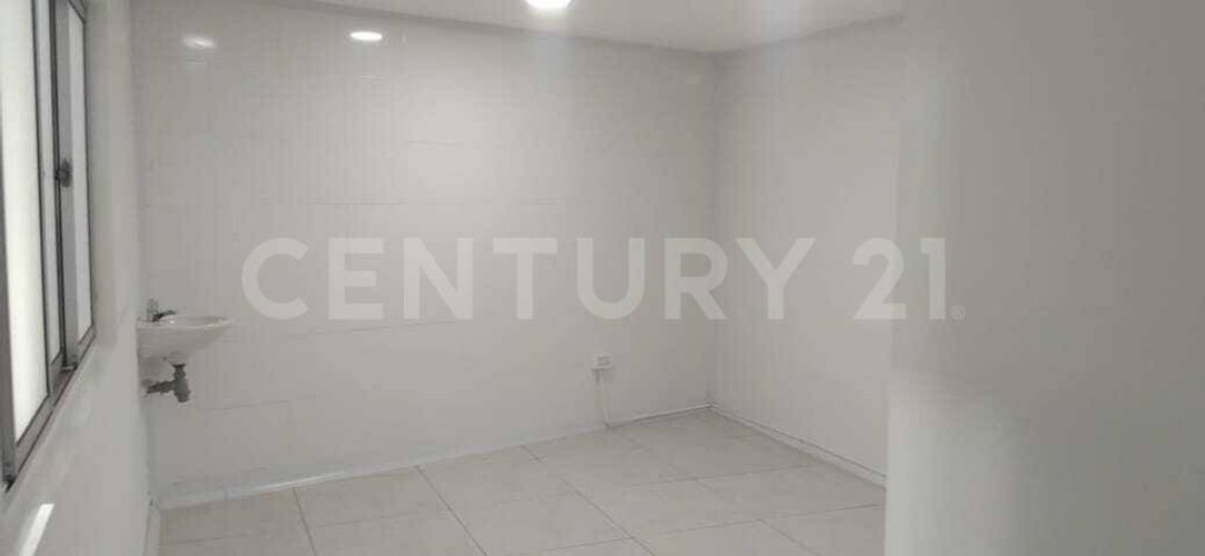 Oficina en arriendo en Barzal Sur, Villavicencio, 300 m² · foto 3 de 10