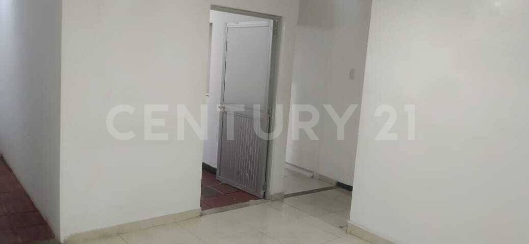 Oficina en arriendo en Barzal Sur, Villavicencio, 300 m² · foto 5 de 10