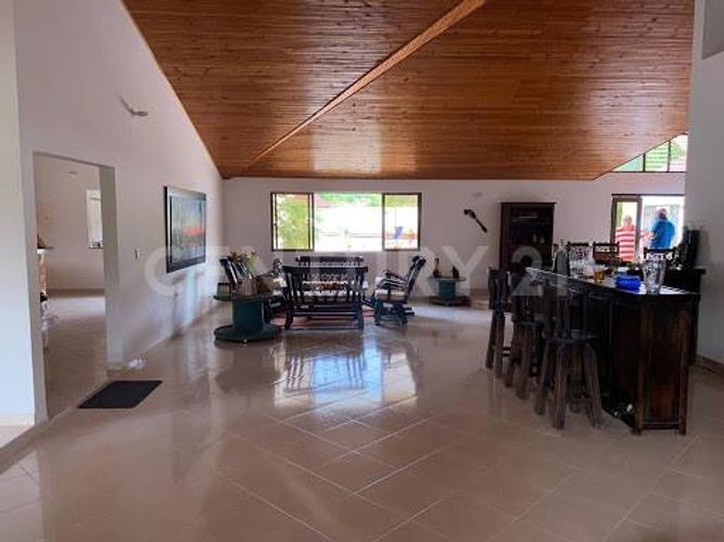 Casa de 8 alcobas en arriendo en Aeropuerto Vanguardia, Villavicencio, 500 m² · foto 4 de 20
