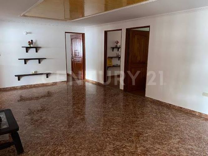 Casa de 8 alcobas en arriendo en Aeropuerto Vanguardia, Villavicencio, 500 m² · foto 17 de 20
