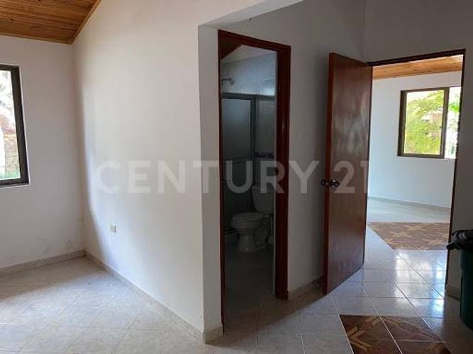 Casa de 8 alcobas en arriendo en Aeropuerto Vanguardia, Villavicencio, 500 m² · foto 18 de 20