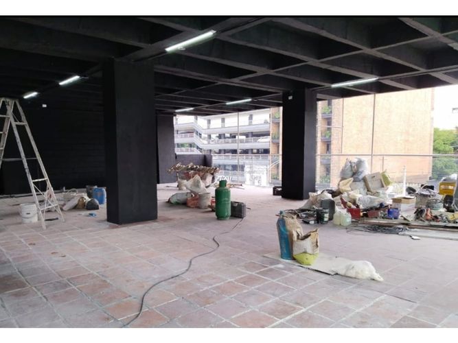 Local en arriendo en Laureles, Medellín, 380 m² · foto 4 de 6