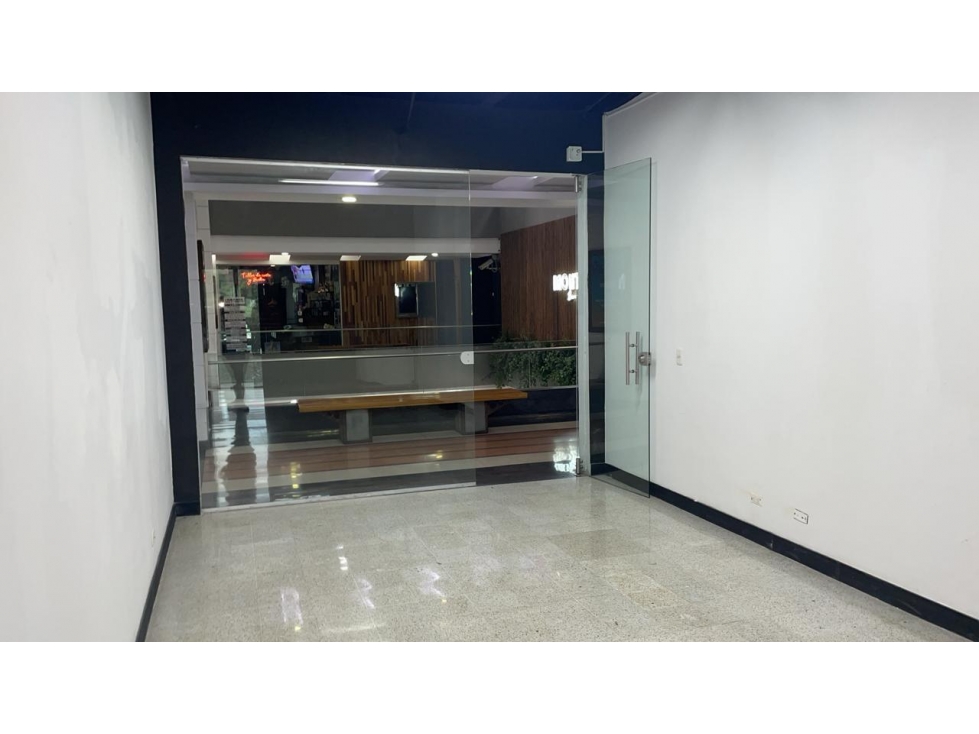 Local en Arriendo en Milla de Oro, Medellín