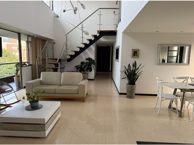 Apartamento de 4 alcobas en venta en Bosques De Zuñiga, Envigado, 198 m² · foto 3 de 18