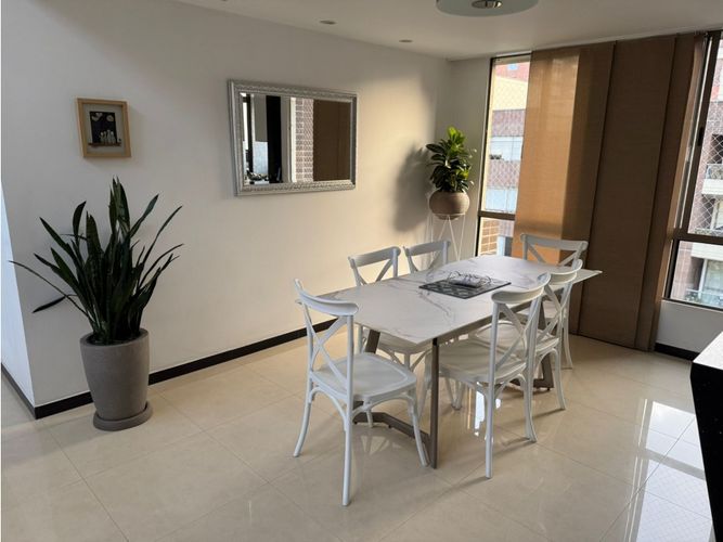 Apartamento de 4 alcobas en venta en Bosques De Zuñiga, Envigado, 198 m² · foto 4 de 18