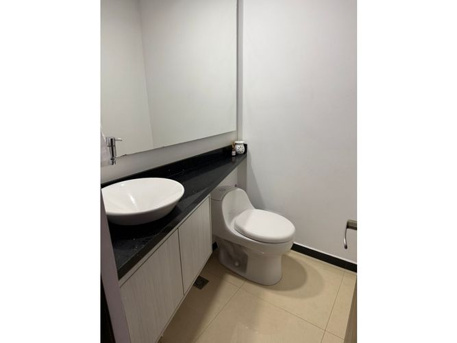 Apartamento de 4 alcobas en venta en Bosques De Zuñiga, Envigado, 198 m² · foto 13 de 18