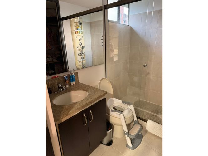 Apartamento de 4 alcobas en venta en Bosques De Zuñiga, Envigado, 198 m² · foto 14 de 18