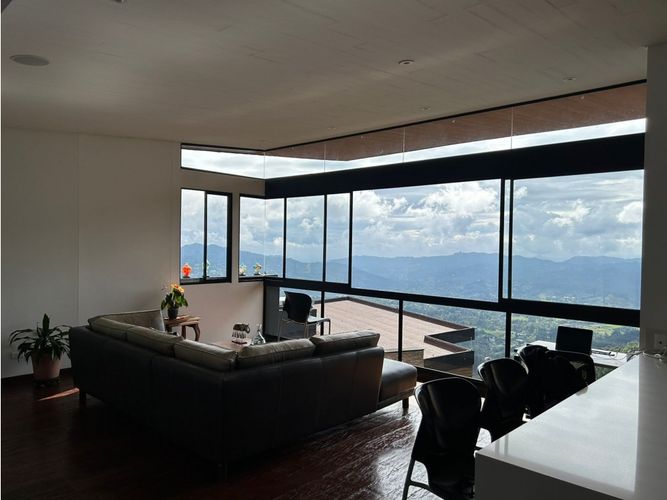 Apartamento de 2 alcobas en venta en Las Palmas, El Retiro, 129 m² · foto 10 de 13