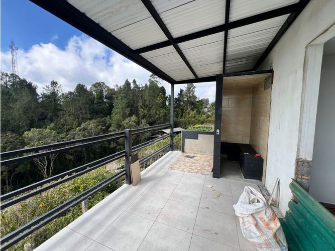 Apartamento de 2 alcobas en arriendo en Loma Del Escobero, Medellín, 133 m² · foto 7 de 18